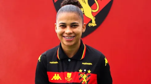 Isa Cabral chega ao Sport para ganhar mais tempo em campo - Foto: Site oficial/Sport