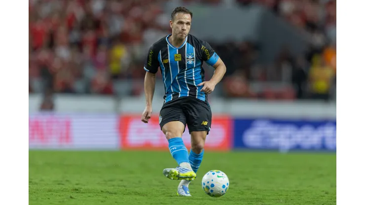RS - PORTO ALEGRE - 11/04/2026 - BRASILEIRO A 2026, INTERNACIONAL X GREMIO - Arthur jogador do Gremio durante partida contra o Internacional no estadio Beira-Rio pelo campeonato Brasileiro A 2026. Foto: Liamara Polli/AGIF