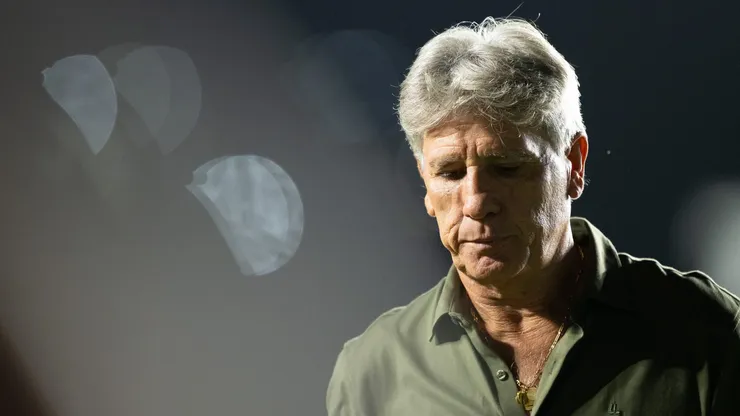 Renato Gaúcho questiona críticas ao Vasco
