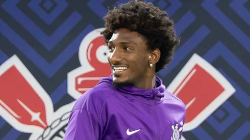 Talles Magno passou pelo Corinthians.