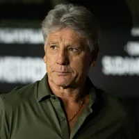 Vasco formaliza defesa de Renato Gaúcho em processo da Conmebol