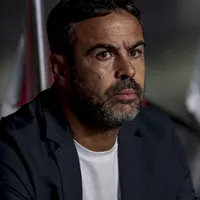 Artur Jorge é alvo de cruzeirenses após derrota na Libertadores