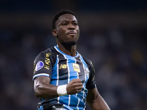 Francis Amuzu deseja aumento salarial para renovar com o Grêmio