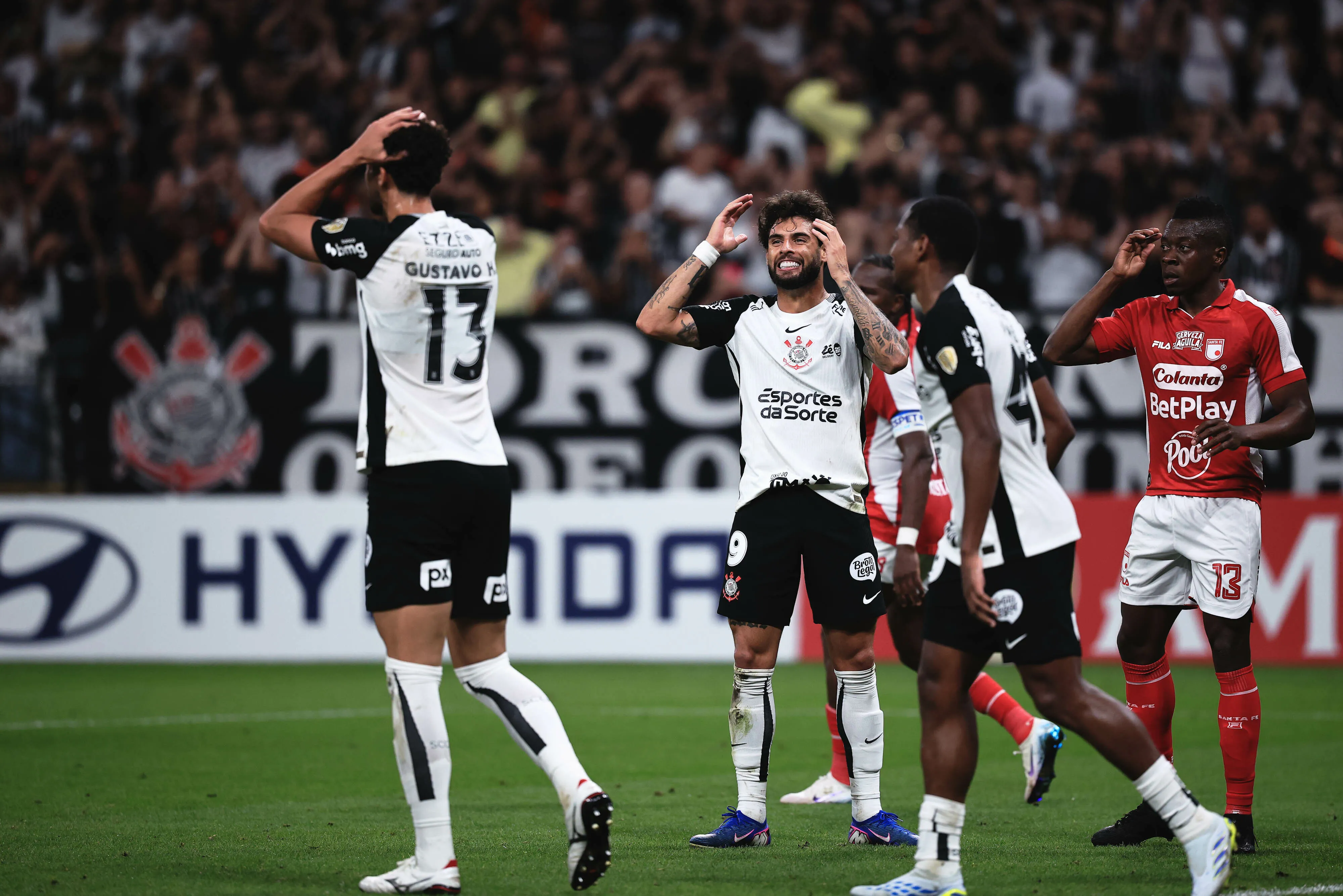 Yuri Alberto jogador do Corinthians lamenta durante partida contra o Santa Fe no estadio Arena Corinthians pelo campeonato Copa Libertadores 2026. Foto: Ettore Chiereguini/AGIF
