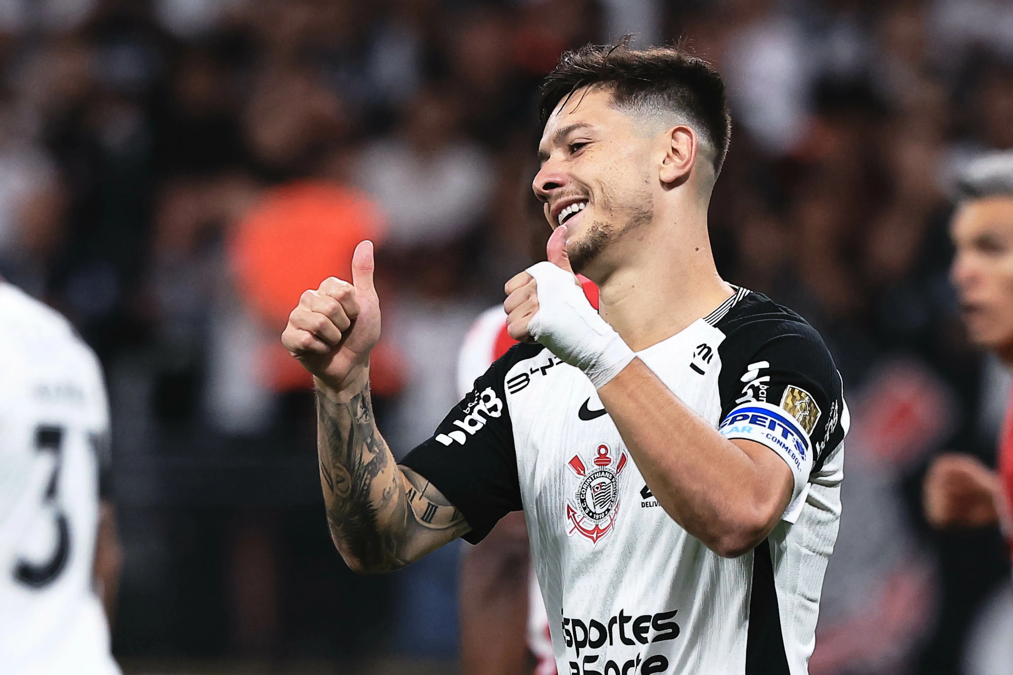 Rodrigo Garro jogador do Corinthians durante partida contra o Santa Fe no estadio Arena Corinthians pelo campeonato Copa Libertadores 2026. Foto: Ettore Chiereguini/AGIF