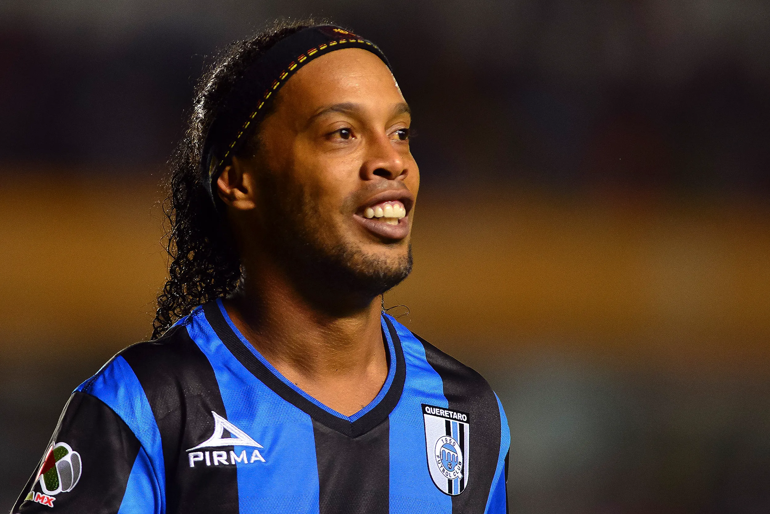Arquivo – Mexico – 20/06/2015 – RONALDINHO GAUCHO ANUNCIA SAIDA DO QUERETARO – O atacante Ronaldinho Gaucho anunciou sua saída do Queretaro apos nove meses atuando pelo clube. Foto de arquivo de 17/09/2014. Foto: Elizabeth Fuentes/Jam Media/AGIF
