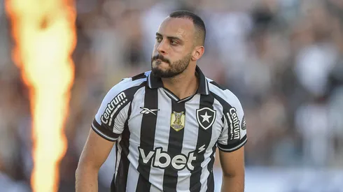 Arthur Cabral jogador do Botafogo comemora seu gol durante partida contra o Fortaleza no estadio Engenhao pelo campeonato Brasileiro A 2025. Foto: Thiago Ribeiro/AGIF