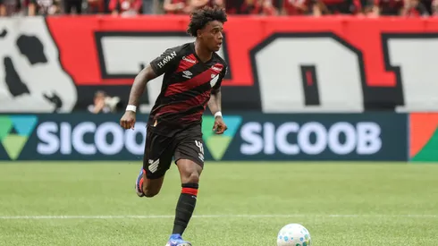 Bruninho, atacante do Athletico-PR. Foto: Robson Mafra/AGIF