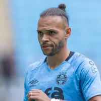 Grêmio pode negociar Braithwaite na metade do ano