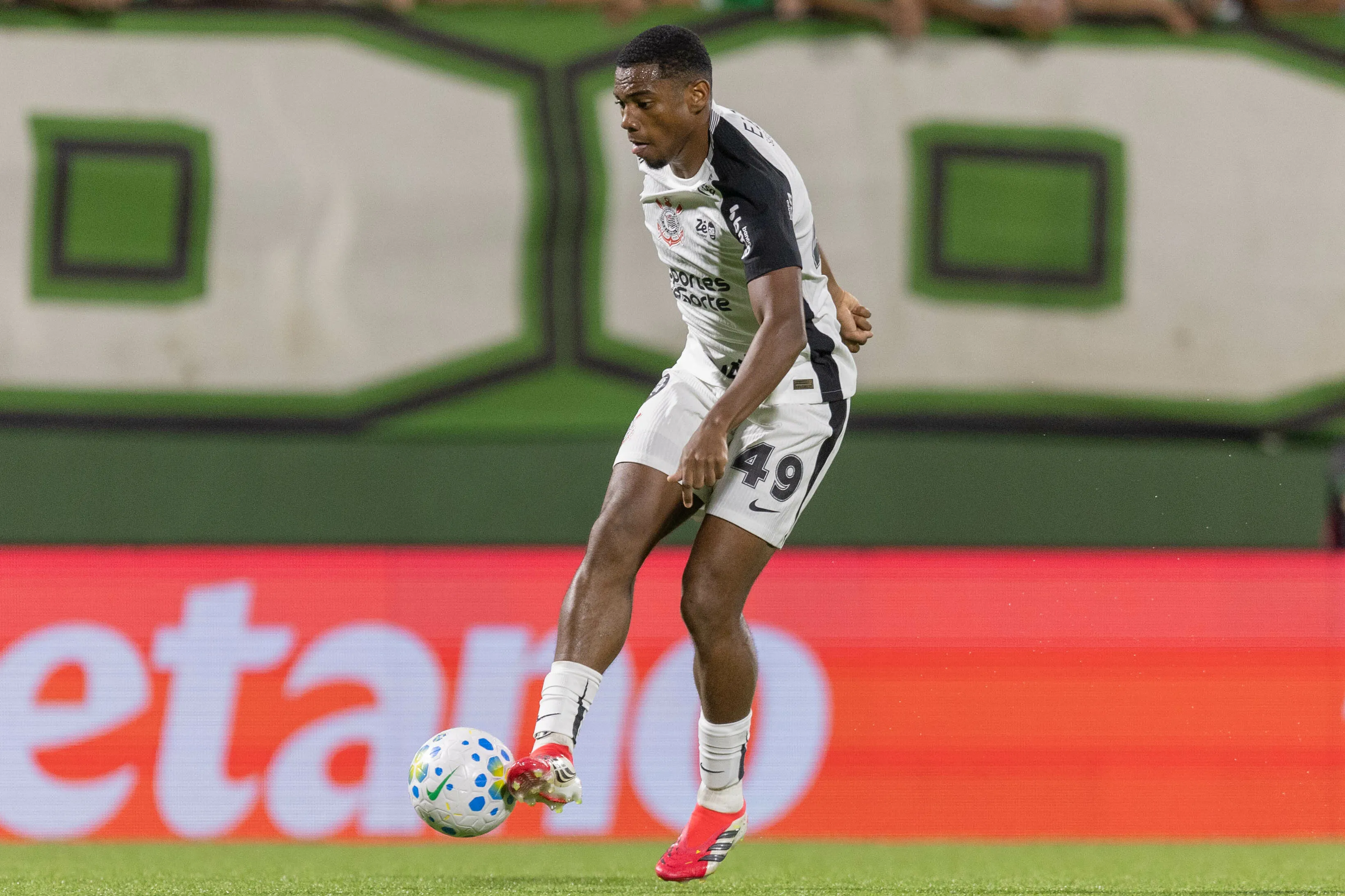 André atuando no Corinthians – Foto: Liamara Polli/AGIF