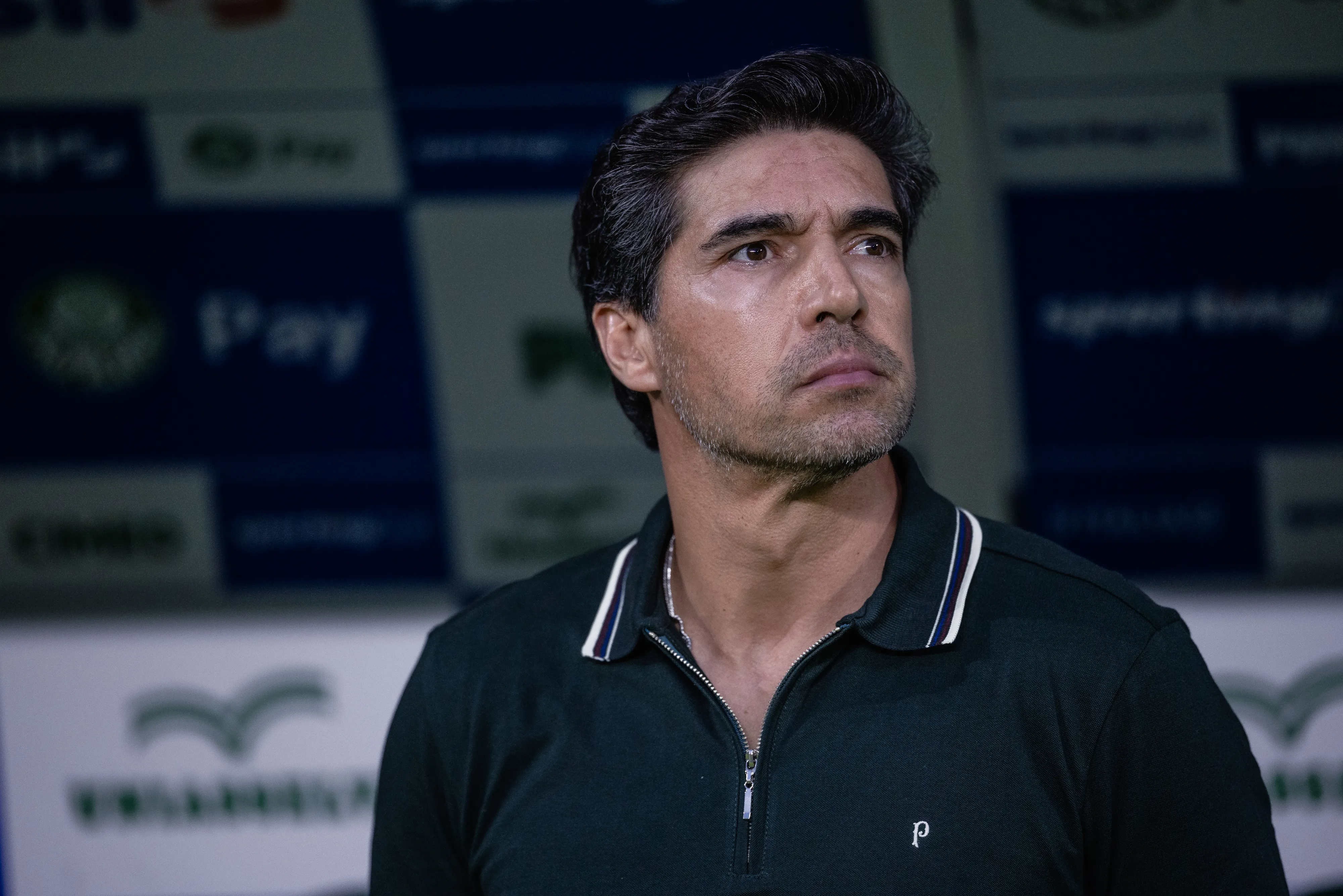 Abel Ferreira durante partida contra o Mirassol no Allianz Parque pelo Campeonato Brasileiro 2026 – Foto: Ettore Chiereguini/AGIF.