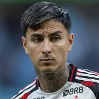 Volantes disputam espaço no Flamengo de Jardim