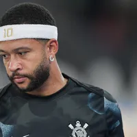 Depay já teve 7 lesões no Corinthians