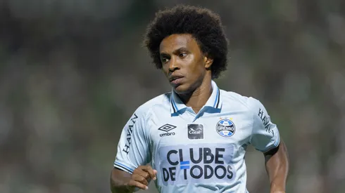 Willian jogador do Grêmio durante partida contra o Chapecoense no estádio Arena Conda pelo campeonato Brasileiro Série A 2026. Foto: Liamara Polli/AGIF