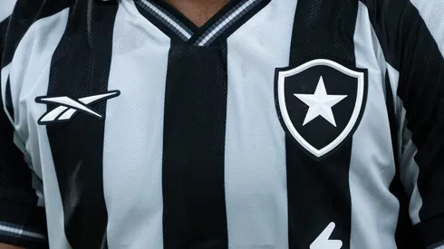 Camisa do Botafogo. Foto: Jorge Rodrigues/AGIF