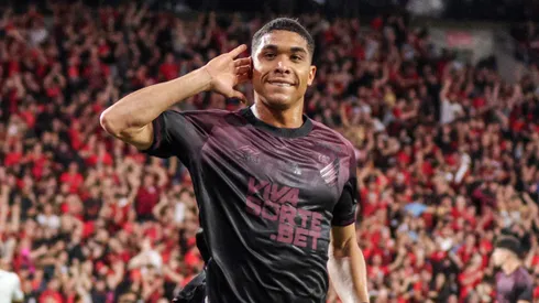 Julimar, atacante do Athletico-PR. Foto: Robson Mafra/AGIF