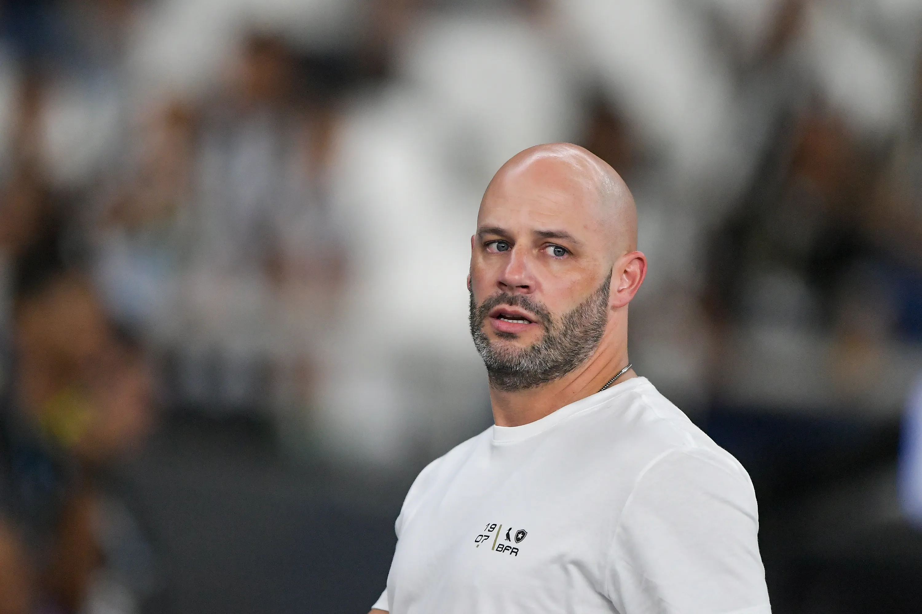 Franclim Carvalho tecnico do Botafogo durante partida contra o Caracas no estadio Engenhao pelo campeonato Copa Sul-Americana 2026. Foto: Thiago Ribeiro/AGIF
