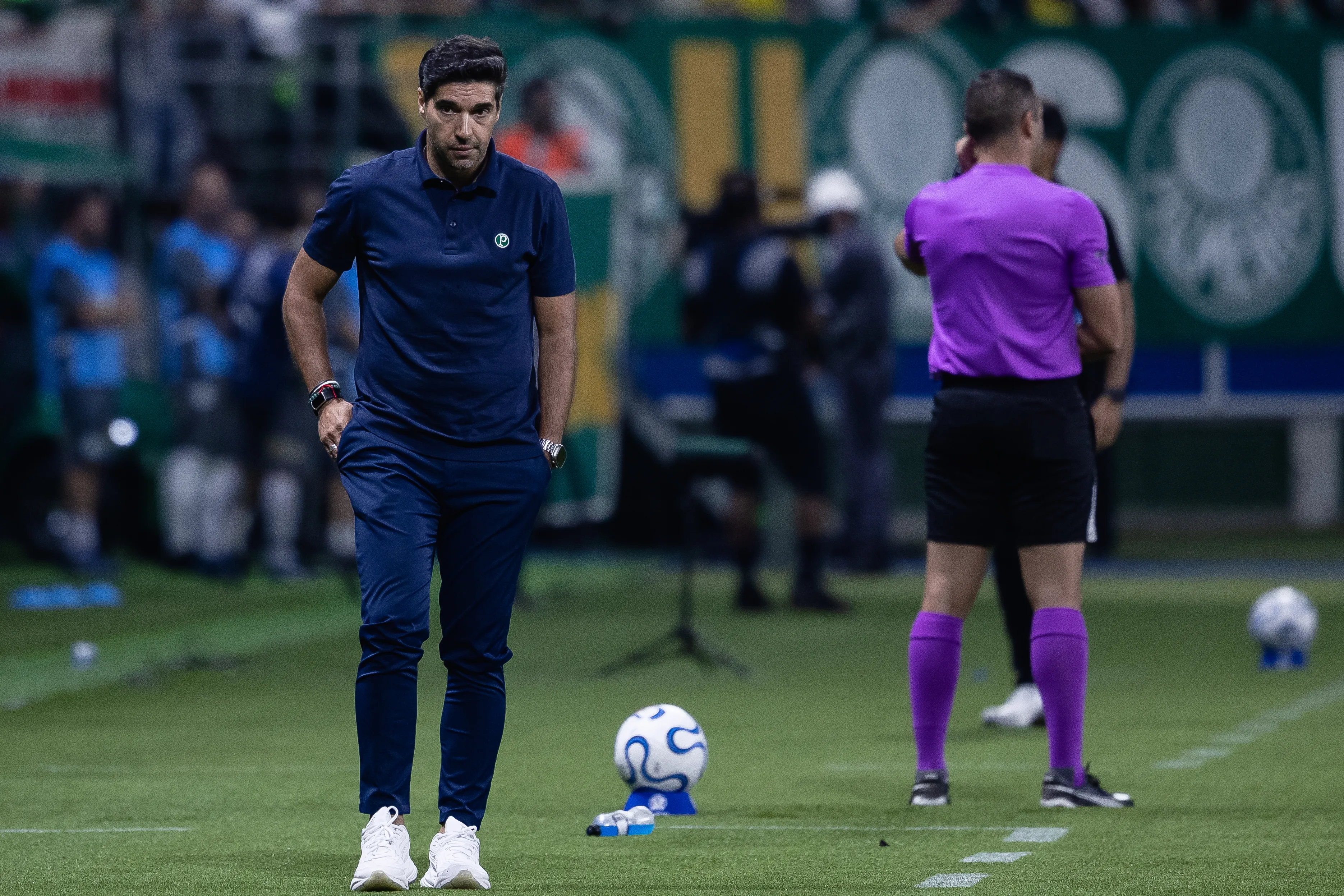 Abel Ferreira tecnico do Palmeiras durante partida contra o Sporting Cristal no estadio Arena Allianz Parque pelo campeonato Copa Libertadores 2026. Foto: Ettore Chiereguini/AGIF