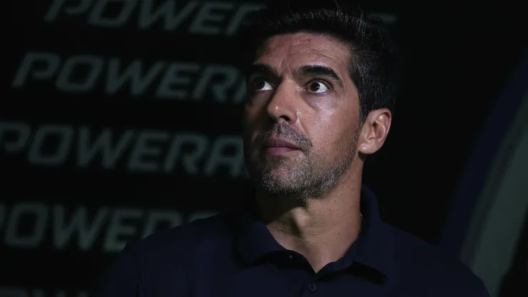 Abel Ferreira recebeu orientações internas no Palmeiras