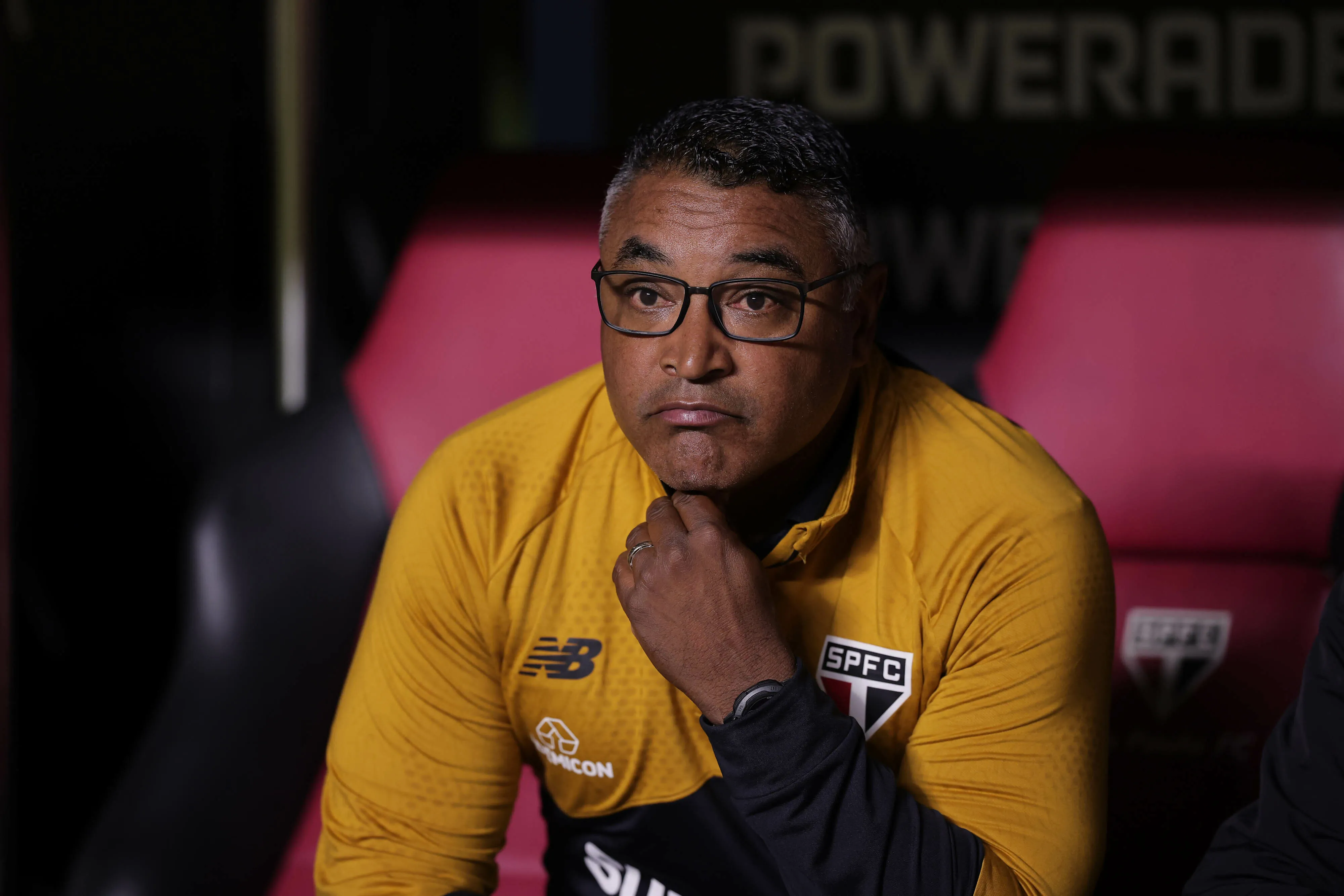 Roger Machado durante partida contra o OHiggins no Morumbis pela Copa Sul-Americana 2026 – Foto: Ettore Chiereguini/AGIF.