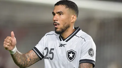 Allan durante clássico contra o Vasco no Brasileirão de 2026.