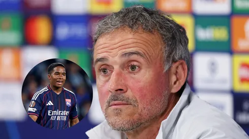 Luis Enrique, treinador do Paris Saint-Germain, fala com a imprensa durante uma coletiva de Londres/Endrick, do Olympique de Lyon, reage durante a partida de ida das oitavas de final da UEFA Europa League 2025/26 entre Real Club Celta (Imagem: Jan Kruger/Getty Images/Jose Manuel Alvarez Rey/Getty Images)