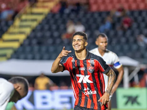 Corinthians desistiu de Renê e atacante brilha no Vitória