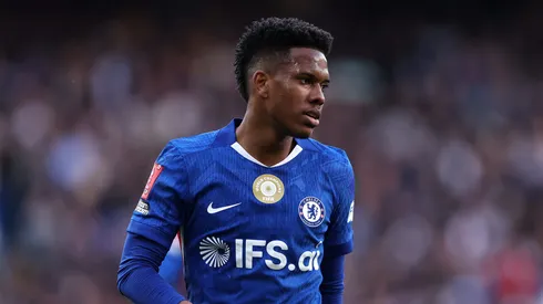 Estêvão em jogo pelo Chelsea. Foto: Alex Pantling/Getty Images