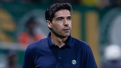 Abel Ferreira durante confronto contra o Sporting Cristal na Libertadores de 2026.