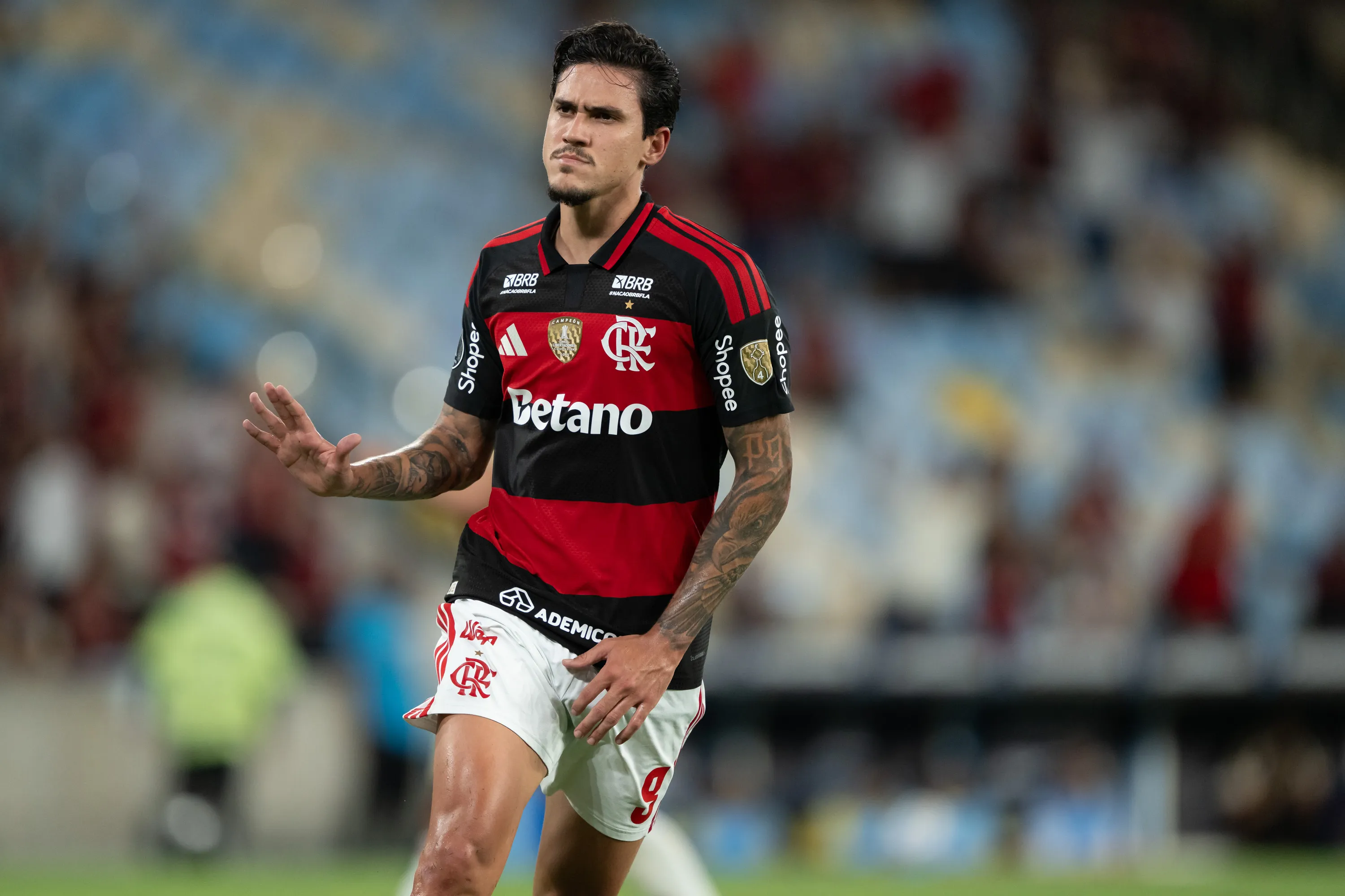 Pedro jogador do Flamengo comemora seu gol durante partida contra o Independiente Medellin no estadio Maracana pelo campeonato Copa Libertadores 2026. Foto: Jorge Rodrigues/AGIF