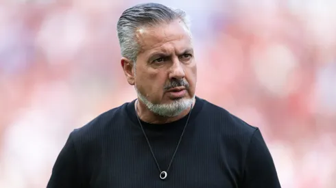Jose Boto diretor de futebol do Flamengo durante partida contra o Gremio no estadio Maracana pelo campeonato Brasileiro A 2025. Foto: Jorge Rodrigues/AGIF