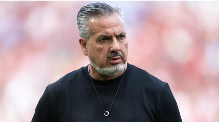 Jose Boto diretor de futebol do Flamengo durante partida contra o Gremio no estadio Maracana pelo campeonato Brasileiro A 2025. Foto: Jorge Rodrigues/AGIF