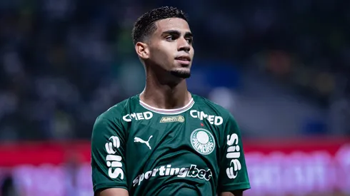 Arthur jogador do Palmeiras durante partida contra o Botafogo no estadio Arena Allianz Parque pelo campeonato Brasileiro A 2026. Foto: Ettore Chiereguini/AGIF