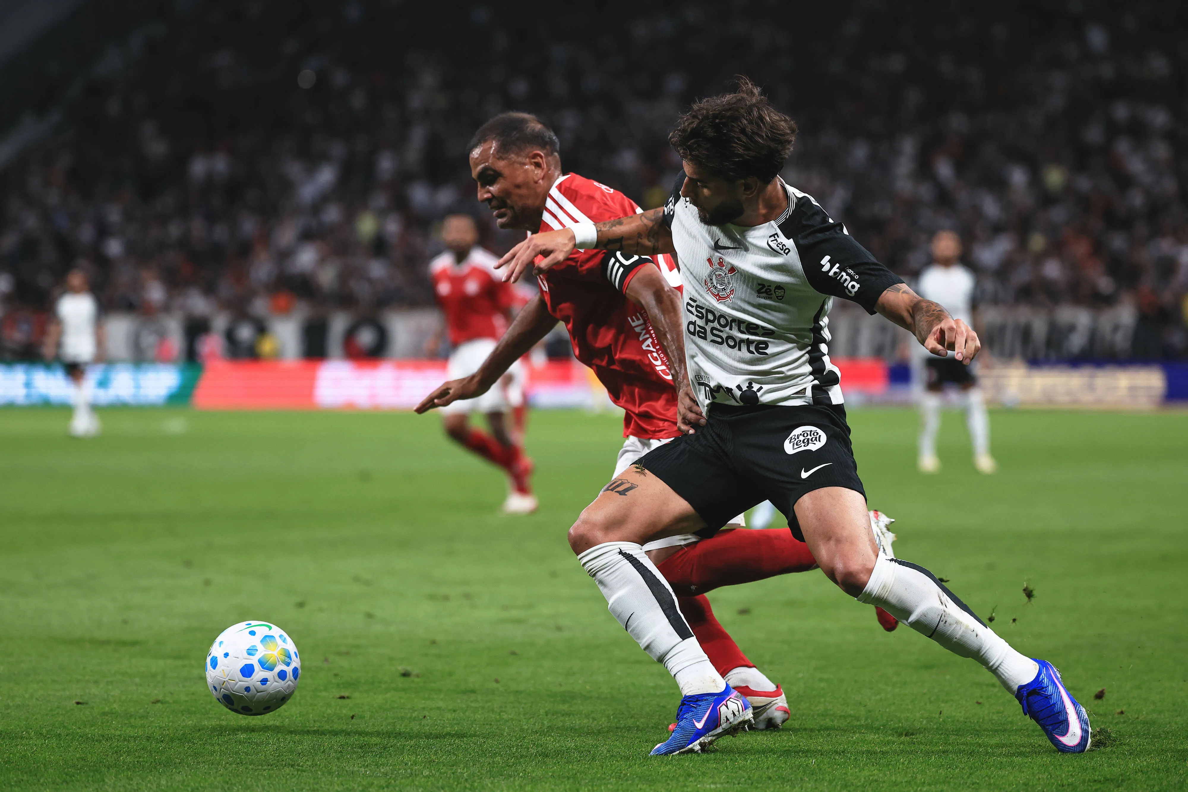 Mercado é mais um que pode deixar o Internacional. Foto: Ettore Chiereguini/AGIF