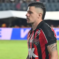 Vitória empata com Corinthians, e Kayzer vira preocupação