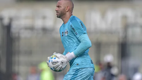 Weverton goleiro do Gremio durante partida contra o Vasco no estadio Sao Januario pelo campeonato Brasileiro A 2026. Foto: Thiago Ribeiro/AGIF