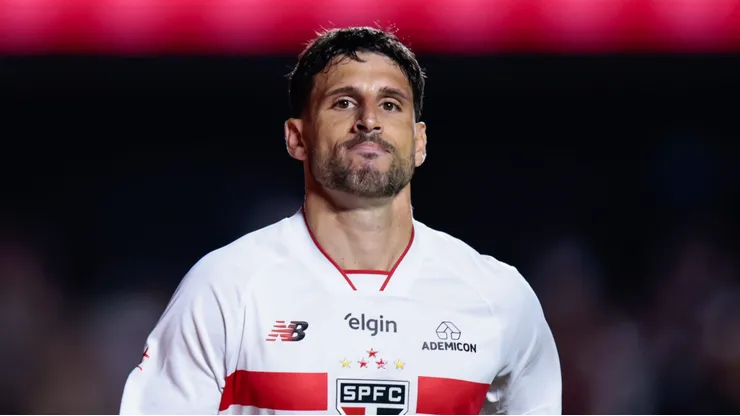 Calleri jogador do Sao Paulo comemora seu gol durante partida contra o Cruzeiro no estadio Morumbi pelo campeonato Brasileiro A 2026. Foto: Marcello Zambrana/AGIF