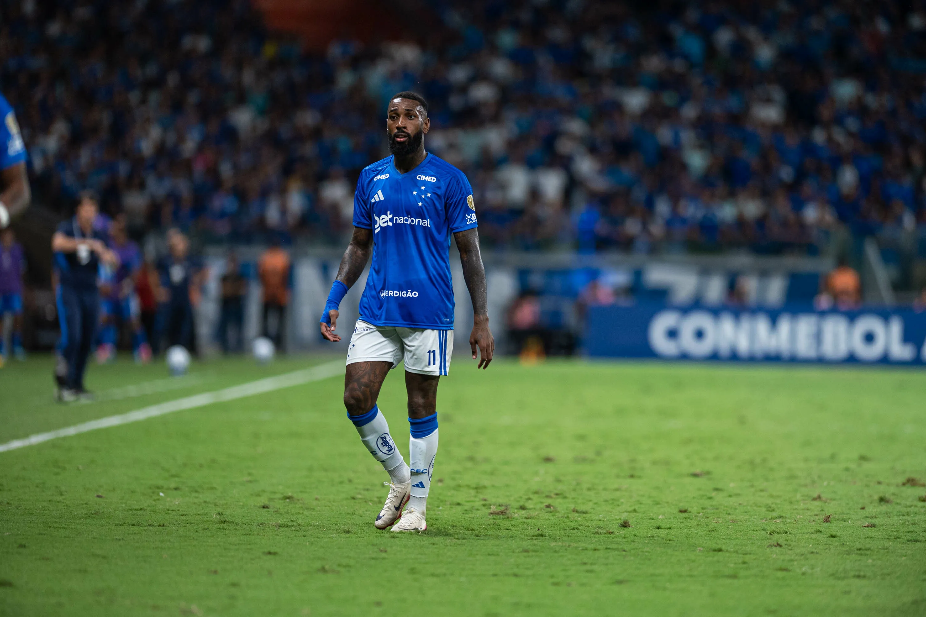 Gerson ganhou elogios de Artur Jorge após vitória do Cruzeiro. Foto: Alessandra Torres/AGIF