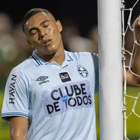 Carlos Vinícius pede desculpas para a torcida do Grêmio