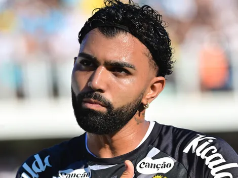 Gabigol reclama de arbitragem, leva amarelo e será desfalque no Santos