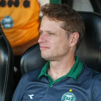 Seabra aprova postura do Coritiba em vitória sobre o Atlético-MG