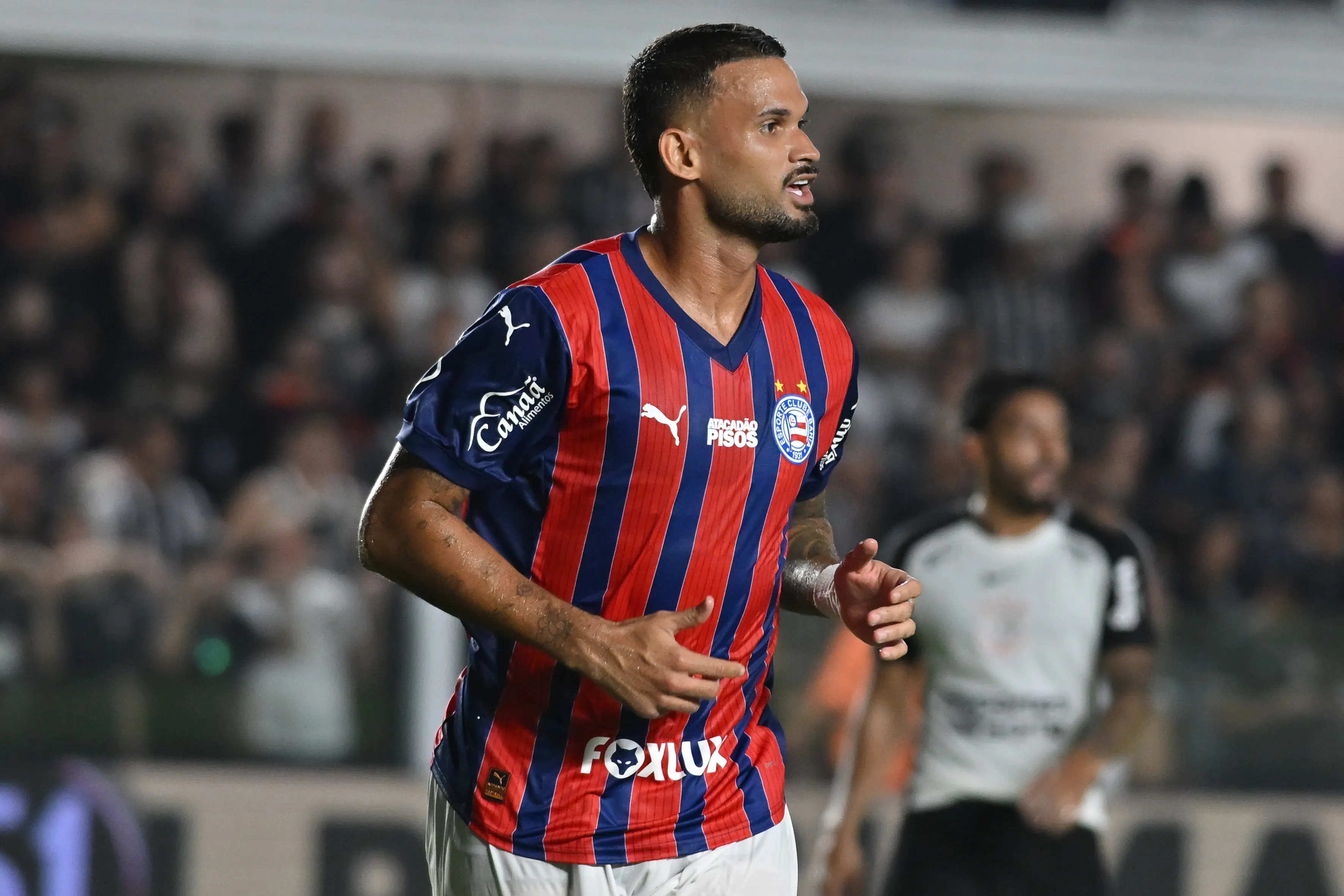 SP – SANTOS – 28/01/2026 – BRASILEIRO A 2026, CORINTHIANS X BAHIA – Willian Jose jogador do Bahia durante partida contra o Corinthians no estadio Vila Belmiro pelo campeonato Brasileiro A 2026. Foto: Jota Erre/AGIF