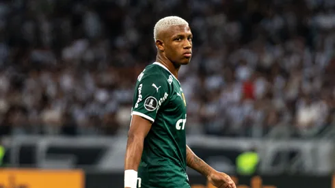 Danilo está no radar do Palmeiras.