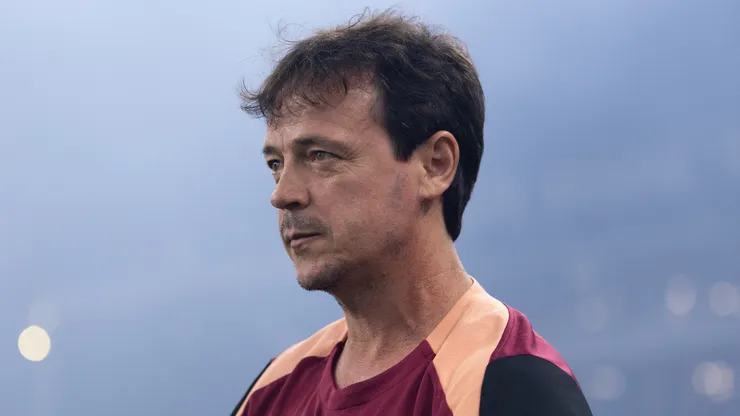 Fernando Diniz técnico do Corinthians durante partida contra o Palmeiras no estádio Arena Corinthians pelo campeonato Brasileiro A 2026. Foto: Ettore Chiereguini/AGIF
