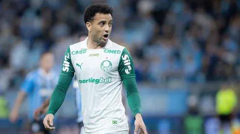 Felipe Anderson jogador do Palmeiras durante partida contra o Gremio no estadio Arena do Gremio pelo campeonato Brasileiro A 2025.