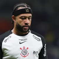 Corinthians pretende utilizar Memphis Depay contra o Peñarol pela Libertadores
