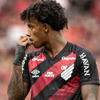 Bruninho promete compromisso com o Athletico-PR até deixar o clube