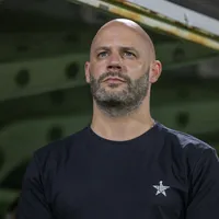 Franclim Carvalho decide falar sobre possíveis saídas do Botafogo