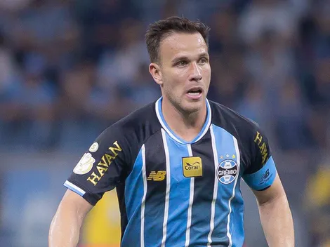 Arthur defende Luís Castro e divide responsabilidade