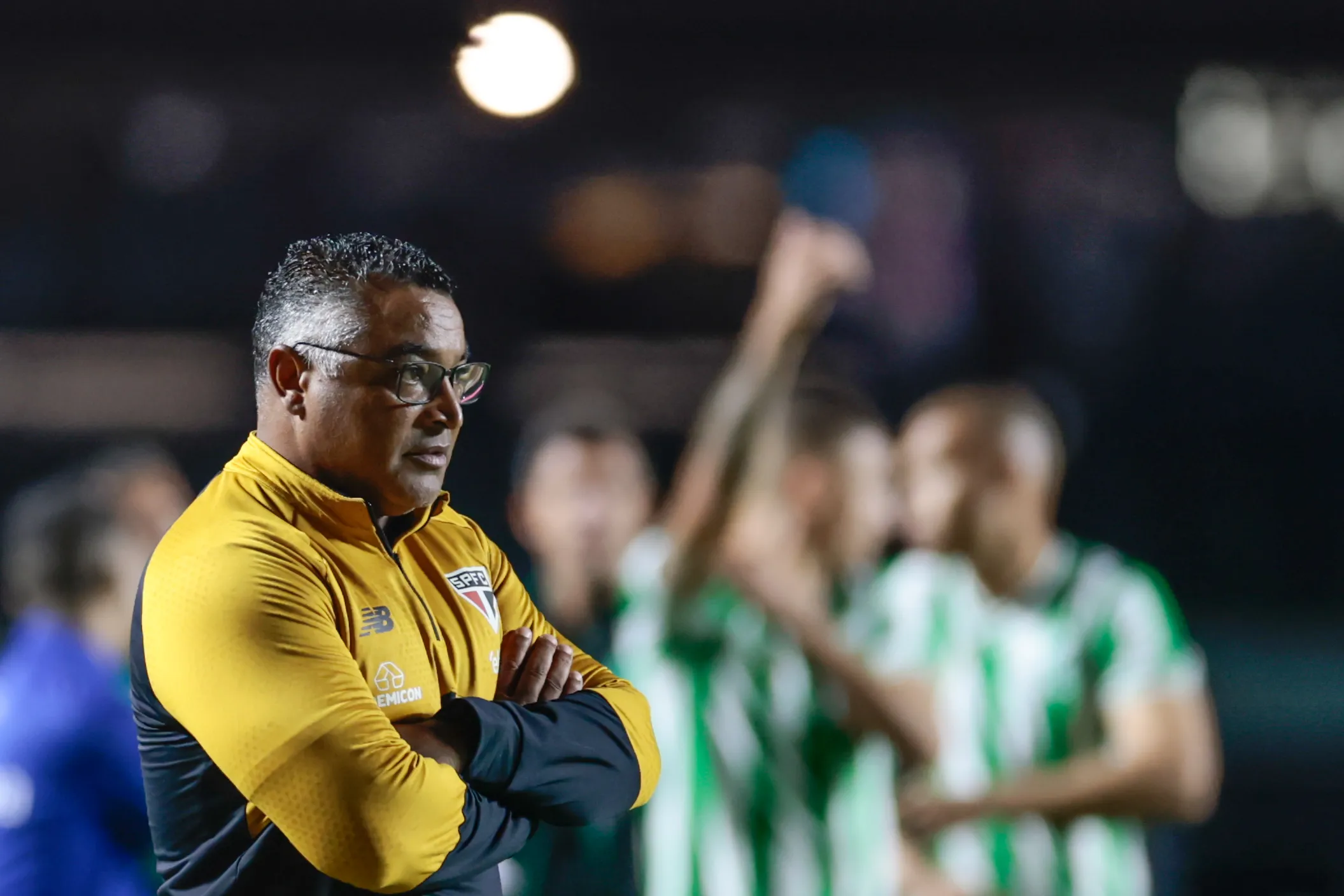 SP – SAO PAULO – 21/04/2026 – COPA DO BRASIL 2026, SAO PAULO X JUVENTUDE – Roger Machado tecnico do Sao Paulo durante partida contra o Juventude no estadio Morumbi pelo campeonato Copa Do Brasil 2026. Foto: Marcello Zambrana/AGIF